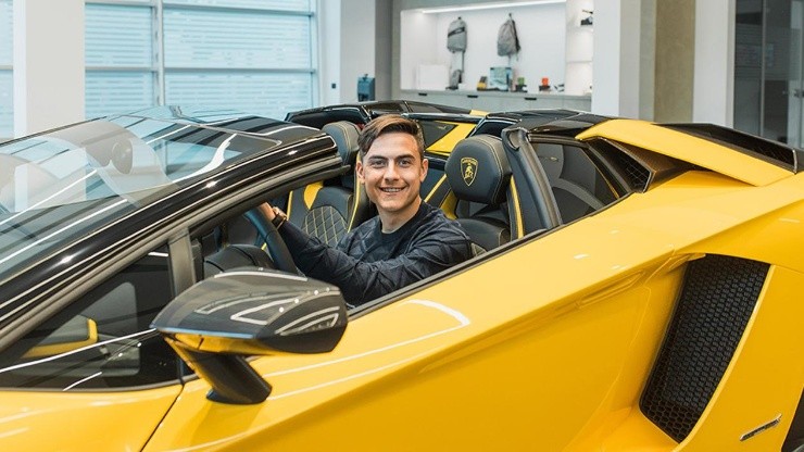 La JOYA de la Joya: así es el Lamborghini descapotable personalizado de Paulo Dybala