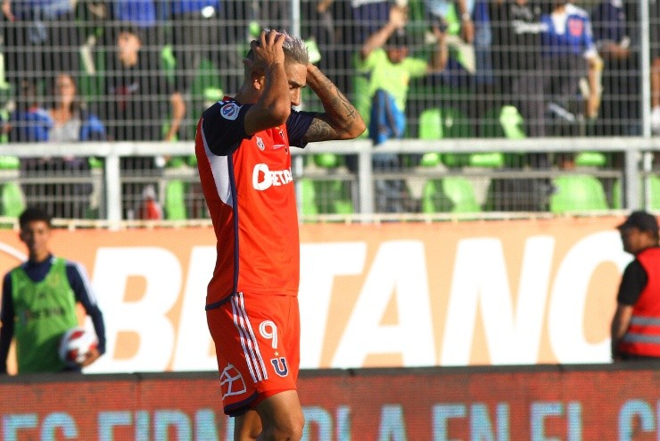 Fernández podría perderse el duelo ante la UC | Foto: Agencia Uno Fernández podría perderse el duelo ante la UC | Foto: Agencia Uno