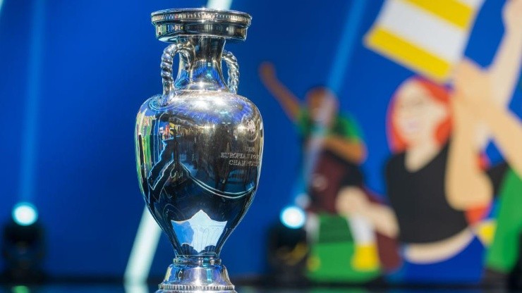 El trofeo de la Eurocopa.