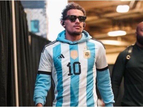 Estrella de la NBA luce camiseta de Messi y Argentina con las tres estrellas