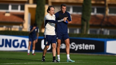 Mateo Retegui entrenando con Italia.
