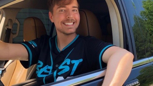 Este no lo regala: así es el LUJOSO Tesla de MrBeast