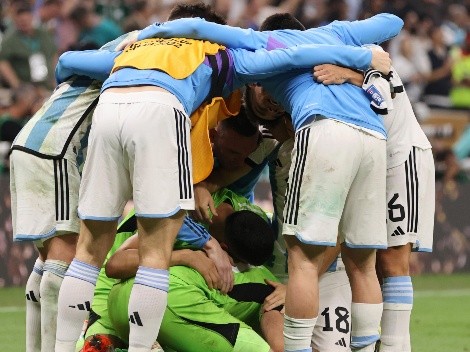 Un campeón mundial ex-River posó con la camiseta de otro equipo argentino