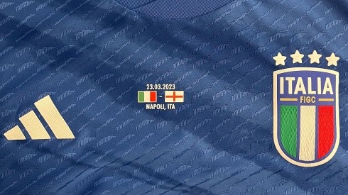 Camiseta de Italia en homenaje a Luca Vialli