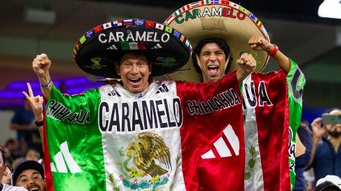 Caramelo en un partido de la selección mexicana en Estados Unidos.