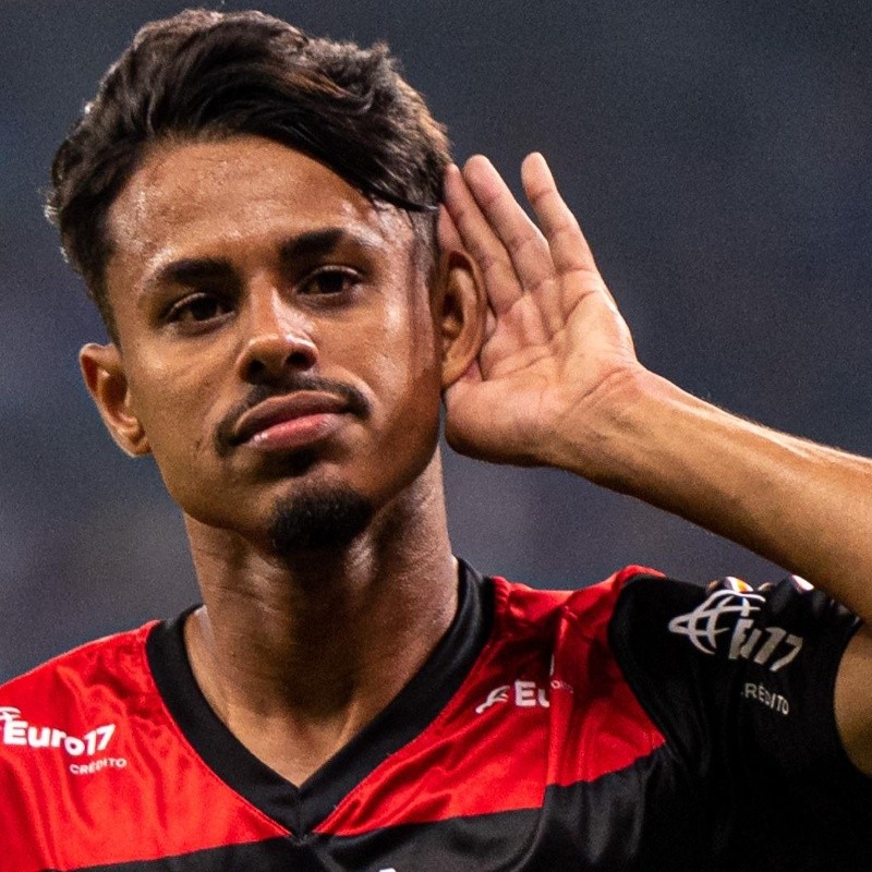 "Sabemos que está fechado"; Gabriel Barros anima torcedores do São Paulo