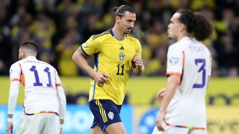 Ibra en el terreno de juego ante Bélgica.