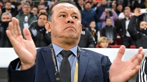Juan Reynoso is the coach of Peru