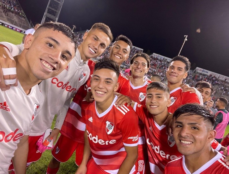 Twitter: @Riverplate