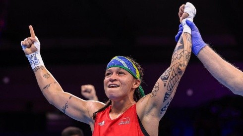 Boxe: Bia Ferreira é bicampeã mundial e quebra recorde inédito