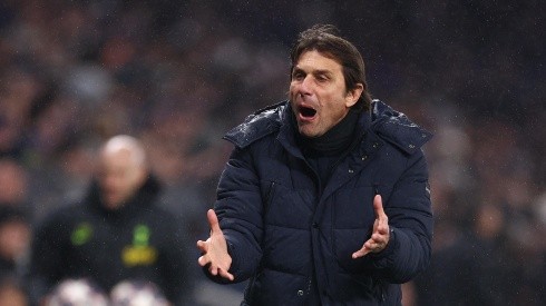 Antonio Conte dejó a Tottenham.