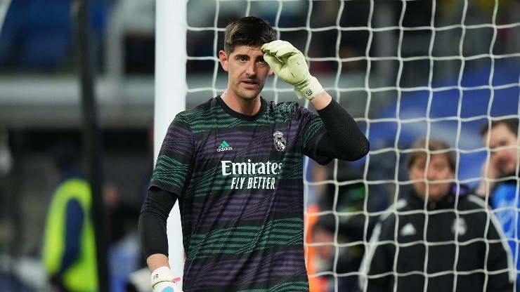 Courtois podría ser baja en Real Madrid.