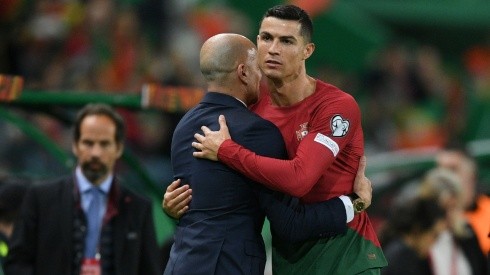 Roberto Martínez y Cristiano Ronaldo.