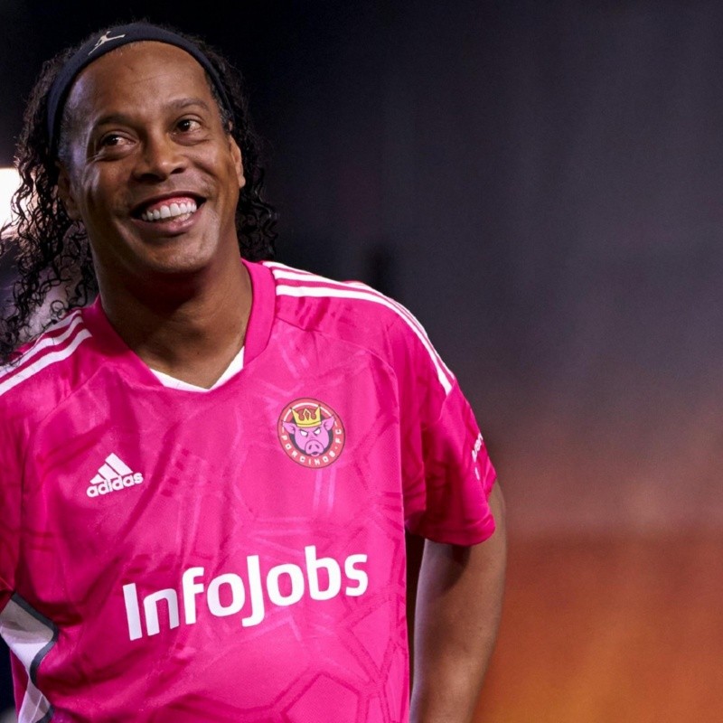 Sale a la luz el ridículo salario de Ronaldinho por jugar la Kings League