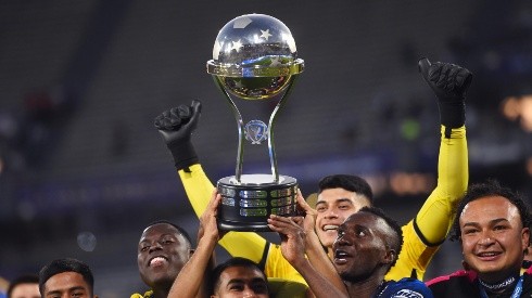 ¿Quién ganó la última Copa Sudamericana y quién fue el ganador el año pasado?