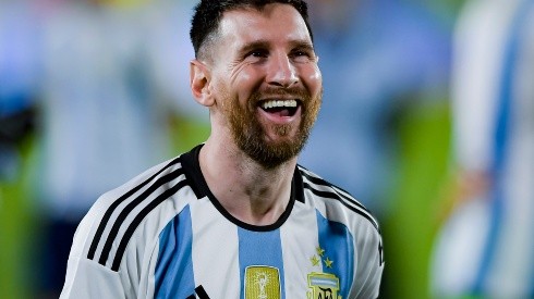 Lejos de PSG: deslizan un supuesto pedido de Messi a su padre sobre su futuro