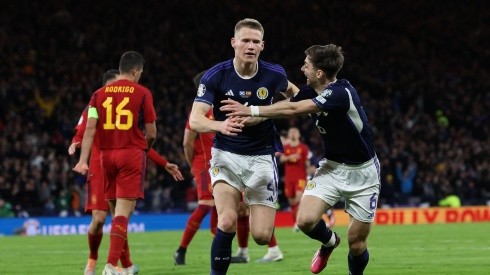Scott McTominay, figura con dos goles para Escocia ante España.