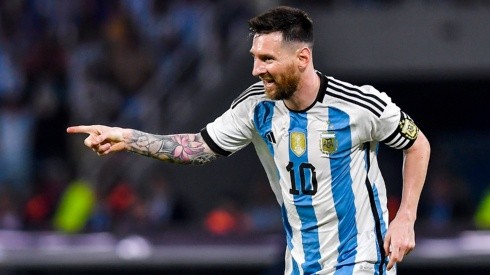 En otra exhibición de Messi, Argentina golea a Curazao