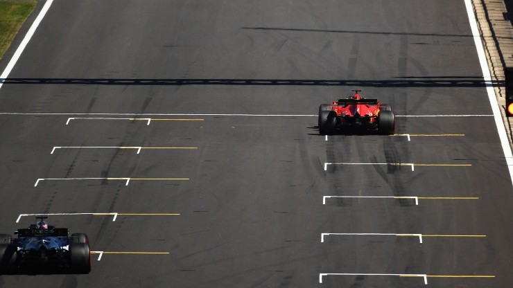 El cajón de largada donde los pilotos de Fórmula 1 se sitúan para iniciar la carrera.