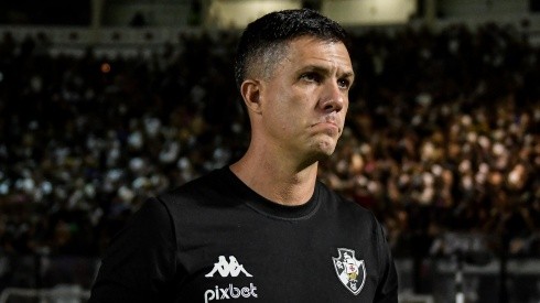 Foto: (Thiago Ribeiro/AGIF) - Maurício Barbieri pode perder um reforço no Vasco para o Atlético-MG
