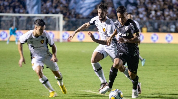 Foto: Lucas Emanuel/AGIF - Sport perdeu por 3 a 2 para o Ceará na primeira fase.