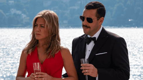 Adam Sandler y Jennifer Aniston protagonizan una de las películas que se estrenaron hoy en Netflix