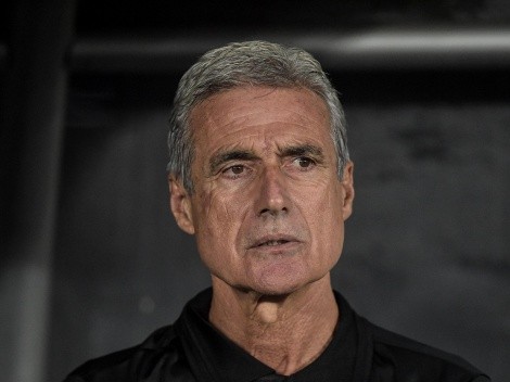 "Fora dos planos de Luis Castro"; Botafogo empresta dois jogadores para time paulista