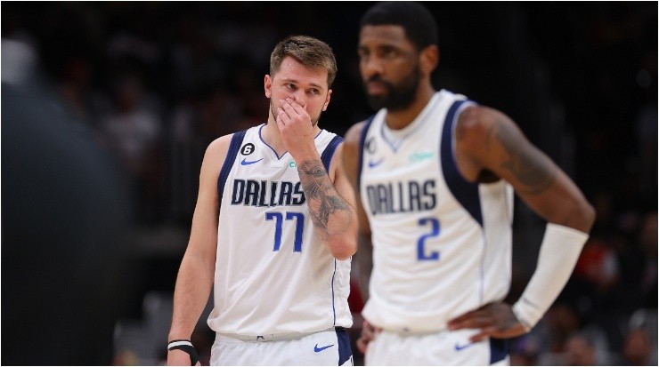 Luka Doncic y Kyrie Irving (Foto: Kevin C. Cox | Getty Images)