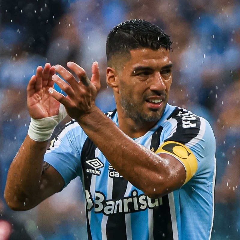 Grêmio oferece empréstimo e 'tudo pago' para trazer colega de Suárez