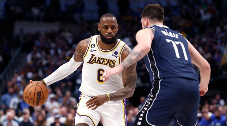 LeBron James y Luka Doncic (Foto: Ron Jenkins | Getty Images)