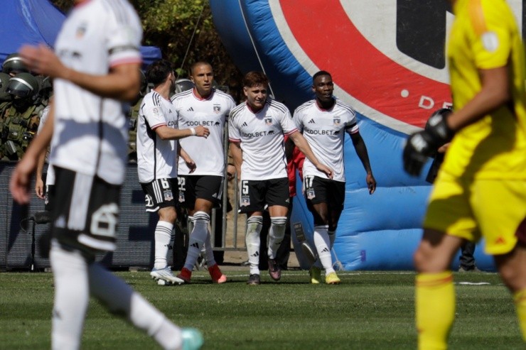 Tras el triunfo ante Huachipato, ningún jugador de Colo Colo habló con la prensa | Foto: Photosport Tras el triunfo ante Huachipato, ningún jugador de Colo Colo habló con la prensa | Foto: Photosport