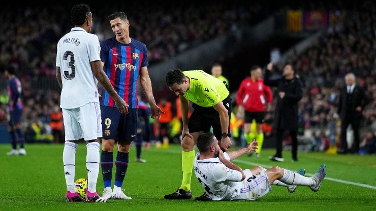 Barcelona y Real Madrid van por la clasificación en la Copa del Rey.