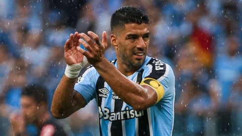 Foto: Maxi Franzoi/AGIF - Suárez deve ter um novo parceiro de ataque no Grêmio.