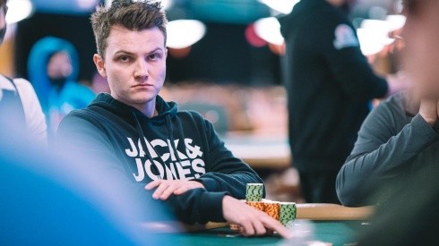 Alex Kulev é o número 1 do ranking de poker online (Foto: Hayley Hochstetler/PokerNews)