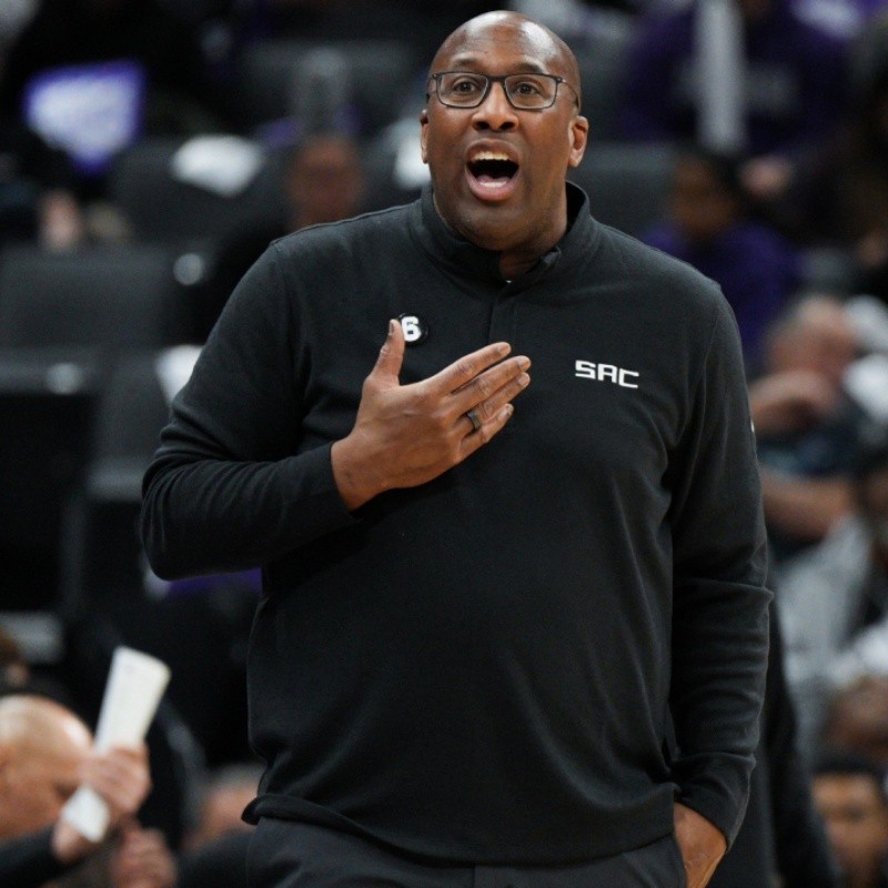 NBA Awards: Mike Brown and Coach of the Year candidates