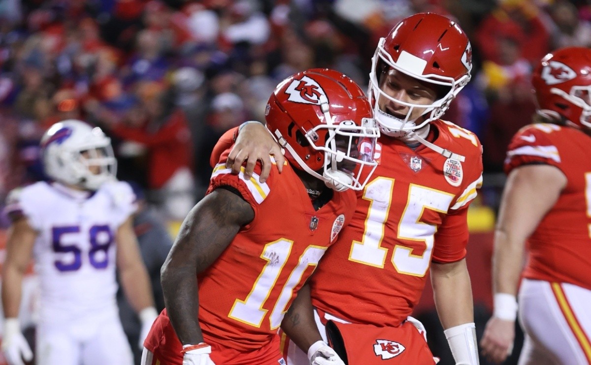 NFL News: Tyreek Hill Sends Huge Warning To Patrick Mahomes And Chiefs