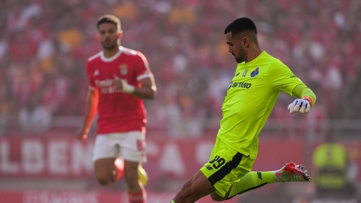 Costa con Porto en el clásico ante Benfica.