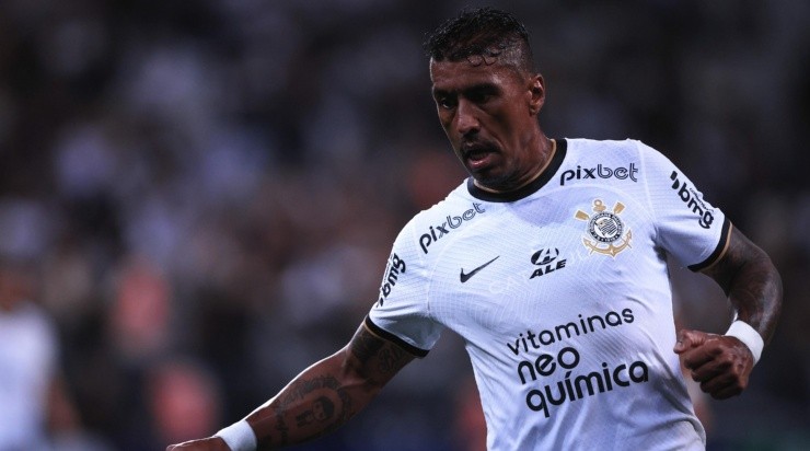 Foto: Ettore Chiereguini/AGIF - Paulinho fez discurso antes do confronto contra o Liverpool