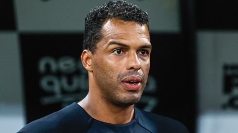 Foto: Marcello Zambrana/AGIF - Fernando Lázaro conseguiu levar o Timão à vitória na estreia da Libertadores.