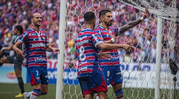 Foto: Lucas Emanuel/AGIF - Lucero marcou o primeiro gol