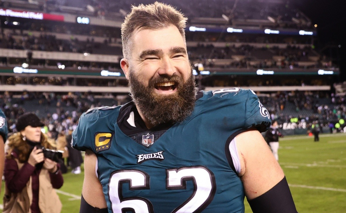 6 things to know about Jason Kelce's Underdog Philadelphia