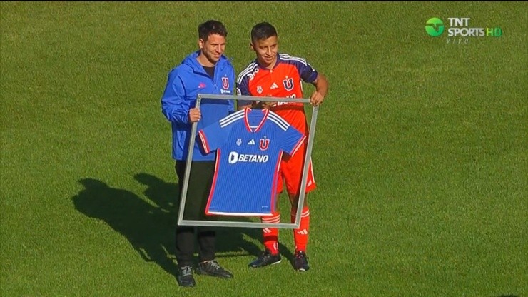 Guerra fue homenajeado en la U | Foto: Captura 