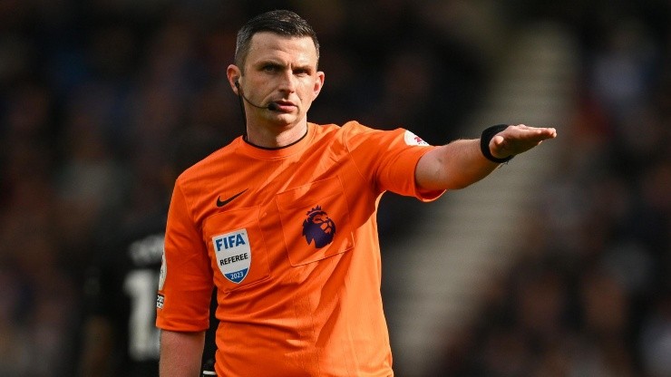 Michael Oliver, el árbitro de Benfica vs. Inter por la Champions League 2023