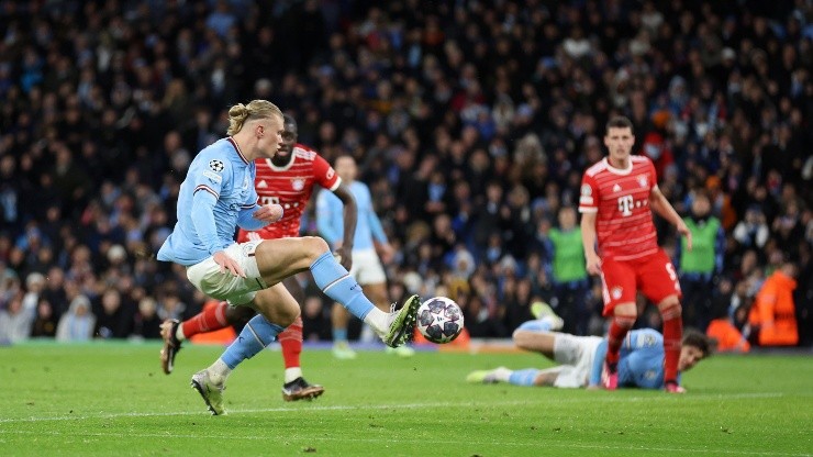 Momento de gol de City ante Bayern.