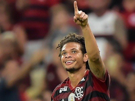 Arão é surpreendido para ‘ajudar’ Flamengo atrás de contrato em cima da hora