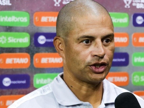 Alex quebra silêncio sobre possibilidade de treinar o Cruzeiro na carreira