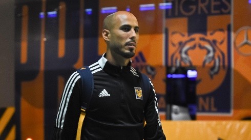 Guido Pizarro previo a un partido de Tigres en la Liga MX.