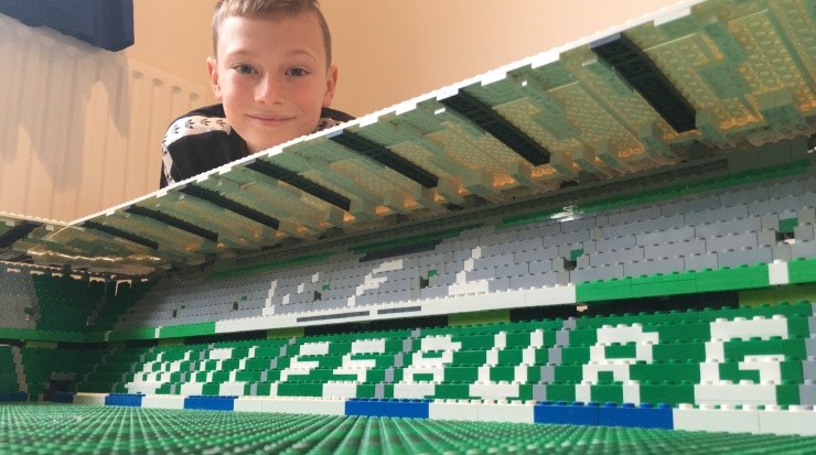 Le Meilleur du Football on X: Passionné de football et de Lego, Joe Bryant  (14 ans) a reproduit en Lego les stades de Bundesliga 😍🇩🇪 Bravo à lui 👌  (📷@AwayDayJoe_)  /