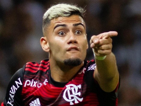 Atacante com mesmo empresário de Andreas Pereira vai assinar no Santos
