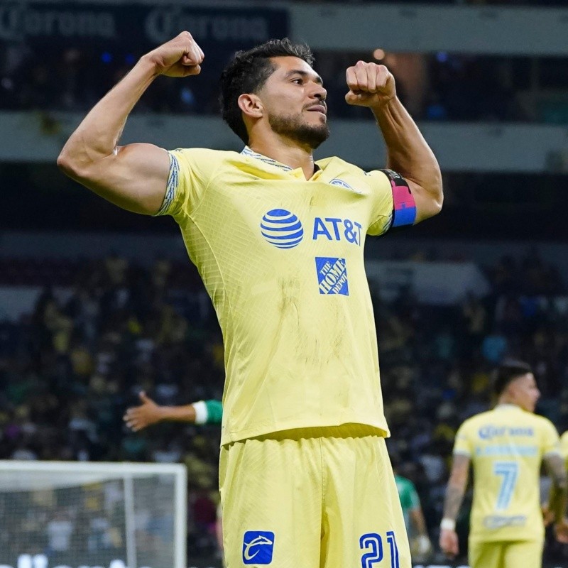 Henry Martin posó ORGULLOSO con el jersey de otro equipo